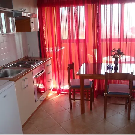 Apartments Cepo Makarska Exterior foto