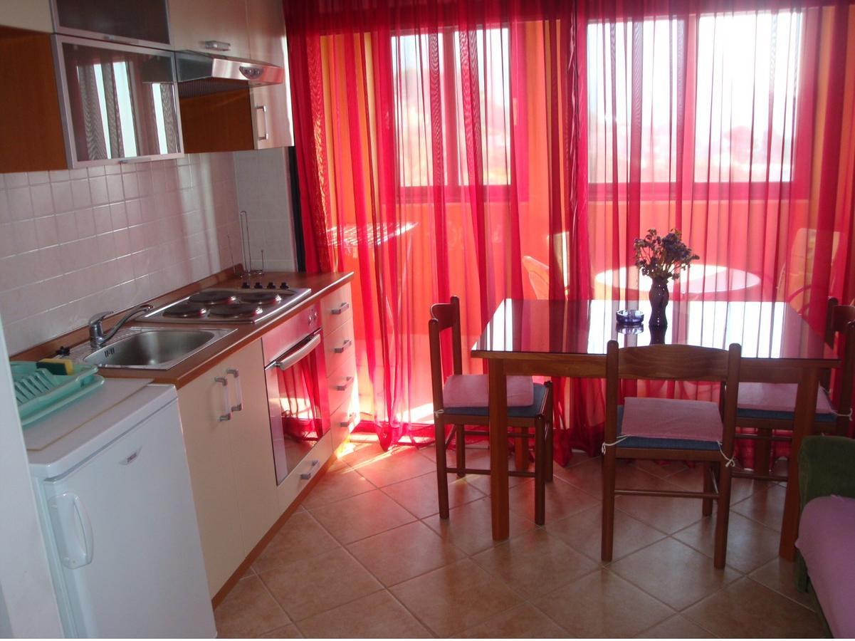 Cepo Apartment *